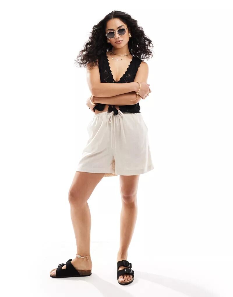 Шорты-комбинации из натурального льна ASOS
Шорты-комбинации из натурального льна ASOS