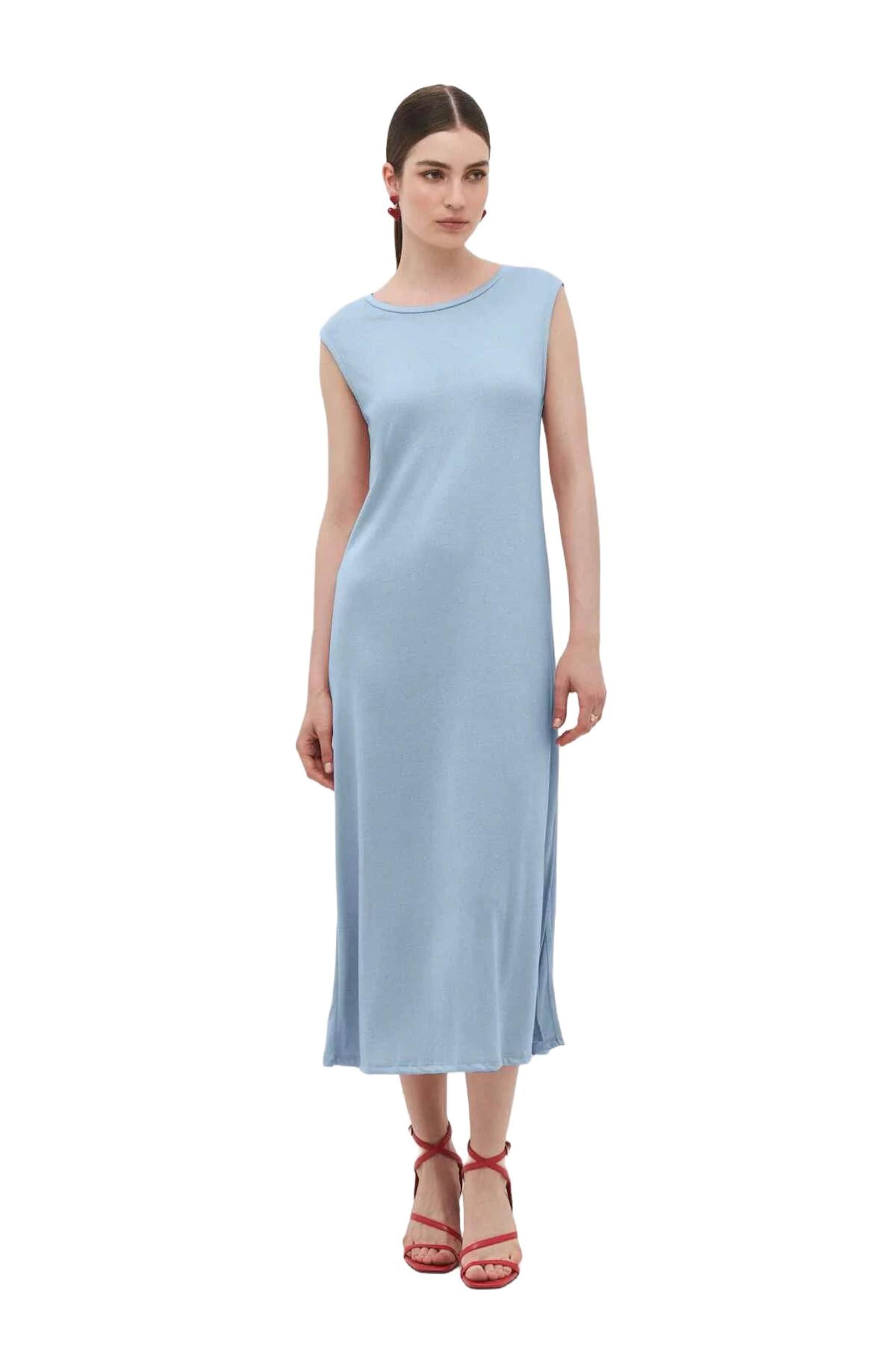 No Matter What Платье в синем цвете
No Matter What Платье в синем цвете