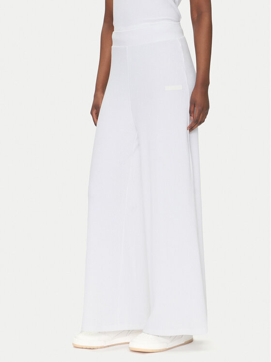 Брюки прямого кроя 7W000165 AF12654 U0002 Ea7 Emporio Armani, белый
Брюки прямого кроя 7W000165 AF12654 U0002 Ea7 Emporio Armani, белый