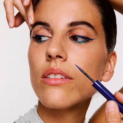 Подводка для глаз 2 In 1 Strengthening Shade: 04 Rich Purple
Подводка для глаз 2 In 1 Strengthening Shade: 04 Rich Purple