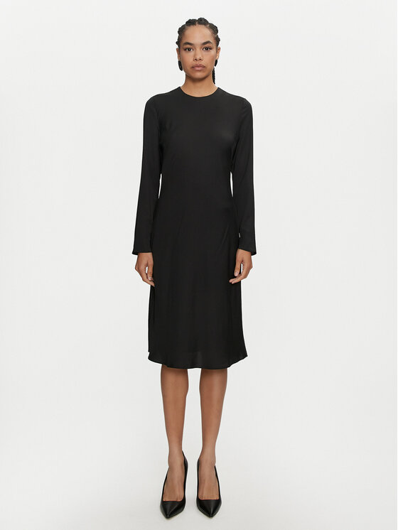 Повседневное платье regular fit K20K207683 Calvin Klein, черный
Повседневное платье regular fit K20K207683 Calvin Klein, черный