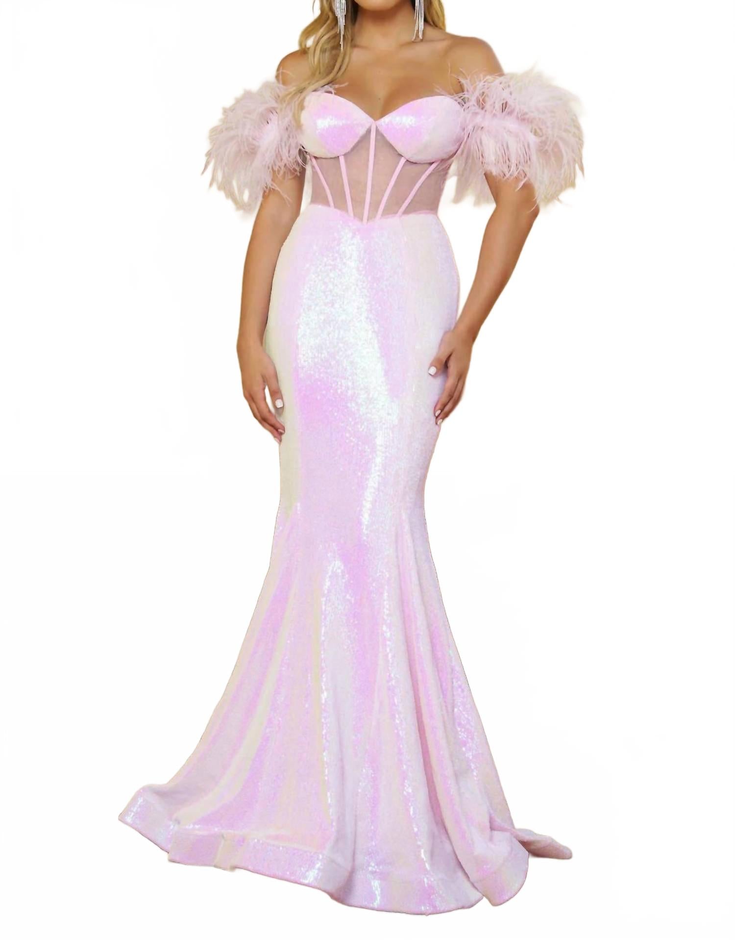 Платье с открытыми плечами и перьевыми деталями в переливающемся розовом оттенке Ava Presley
Платье с открытыми плечами и перьевыми деталями в переливающемся розовом оттенке Ava Presley