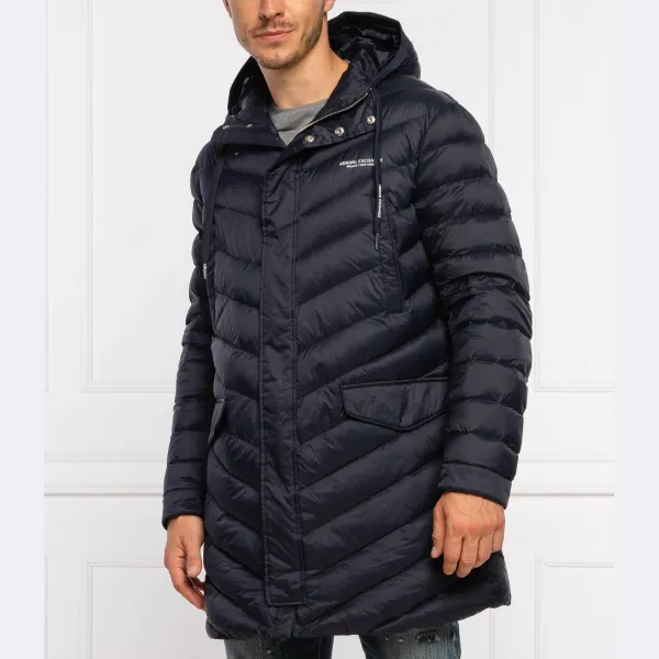 Пуховик стандартного кроя Armani Exchange, синий
Пуховик стандартного кроя Armani Exchange, синий