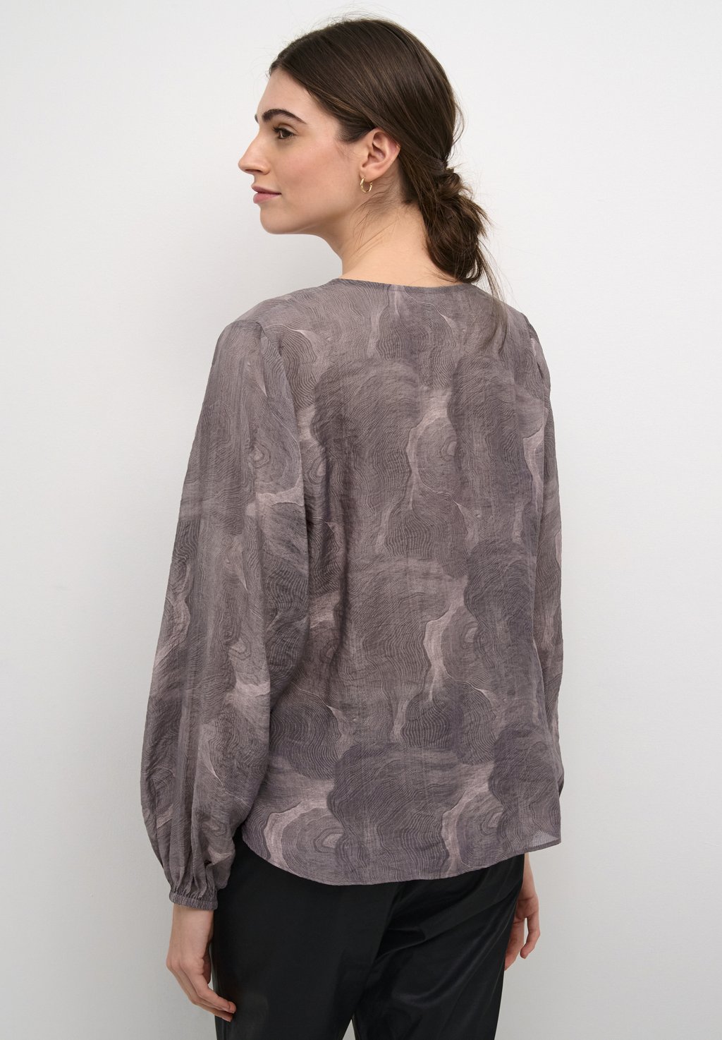 Блуза CUBALI Culture, серый
Блуза CUBALI Culture, серый