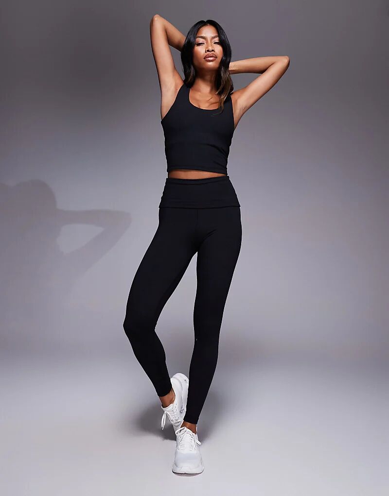 4505 Мягкие леггинсы Yoga с защипами на талии, черного цвета
4505 Мягкие леггинсы Yoga с защипами на талии, черного цвета