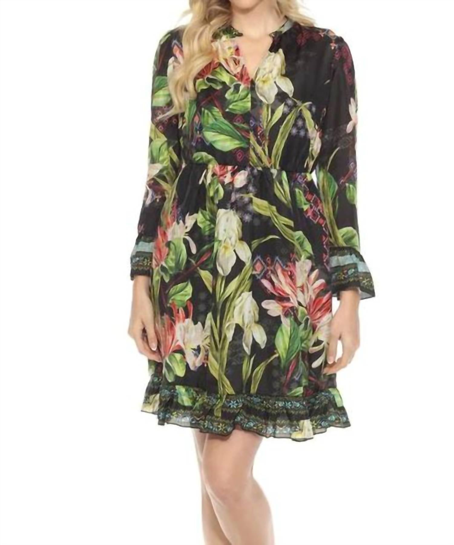 Платье Mitra (слэп) в цвете ирис с принтом "шепот шарфа" Johnny Was, Iris Whisper Scarf Print
Платье Mitra (слэп) в цвете ирис с принтом "шепот шарфа" Johnny Was, Iris Whisper Scarf Print