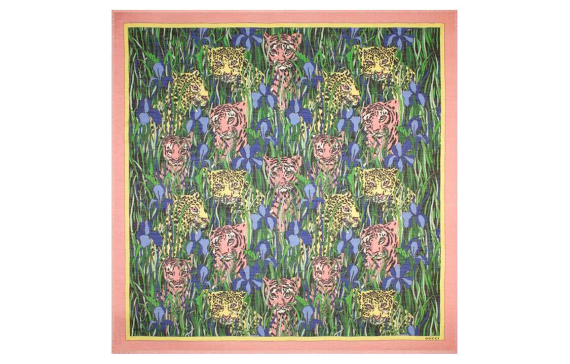 Шарф шелковый Gucci женский, многоцветный
Шарф шелковый Gucci женский, многоцветный