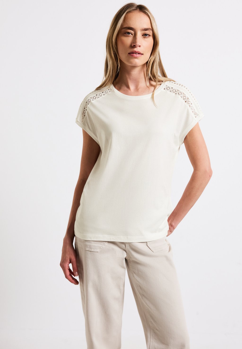 Футболка с принтом MIT HÄKELDETAILS Street One, белый
Футболка с принтом MIT HÄKELDETAILS Street One, белый