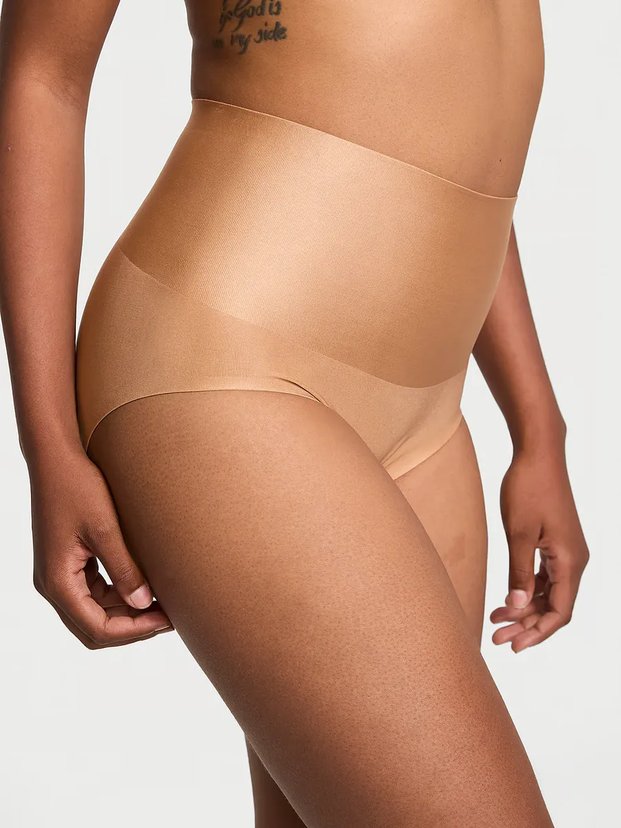 Разглаживающие трусики с мерцающим эффектом Body By Victoria, цвет Toffee
Разглаживающие трусики с мерцающим эффектом Body By Victoria, цвет Toffee