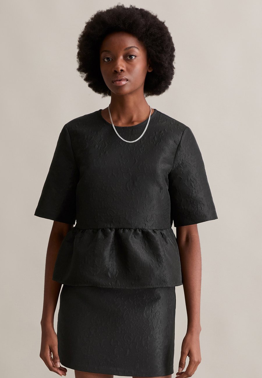 Блуза Marc O'Polo DENIM PEPLUM TONAL LEO, Black Multi/Black
Блуза Marc O'Polo DENIM PEPLUM TONAL LEO, Black Multi/Black