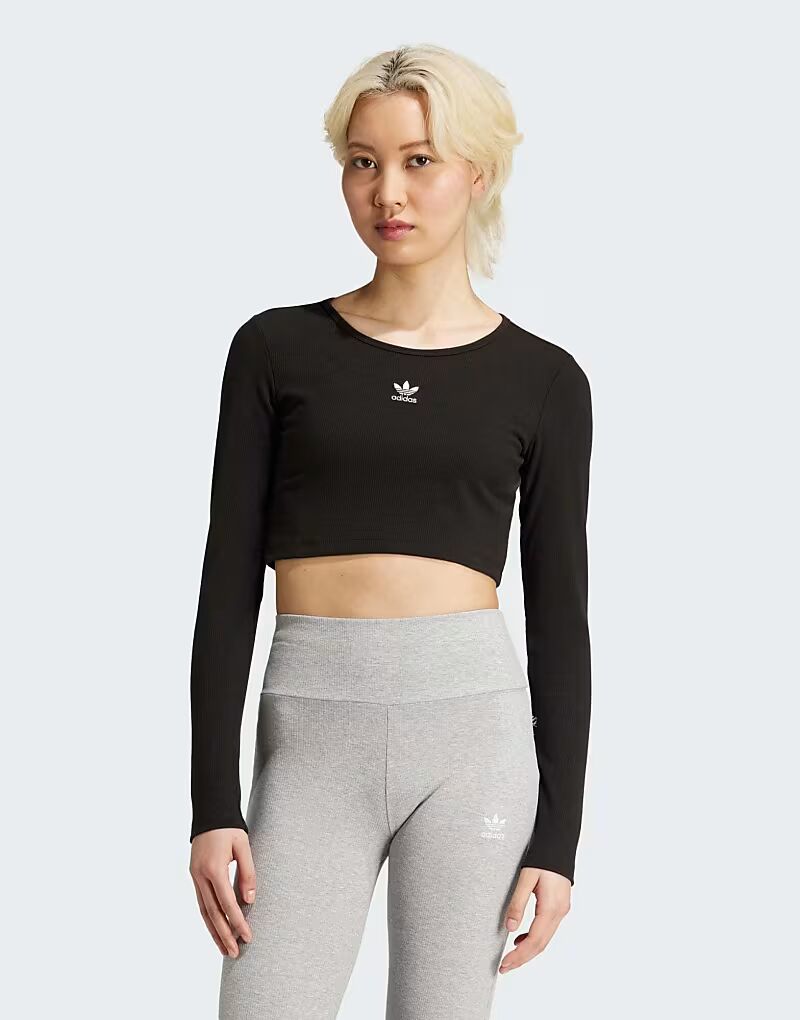 Топ черного цвета Adidas Originals
Топ черного цвета Adidas Originals