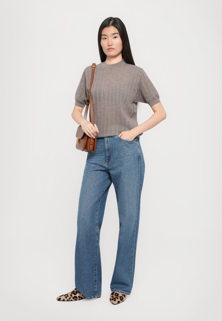 Джемпер Paul & Joe BOSCO, Taupe
Джемпер Paul & Joe BOSCO, Taupe