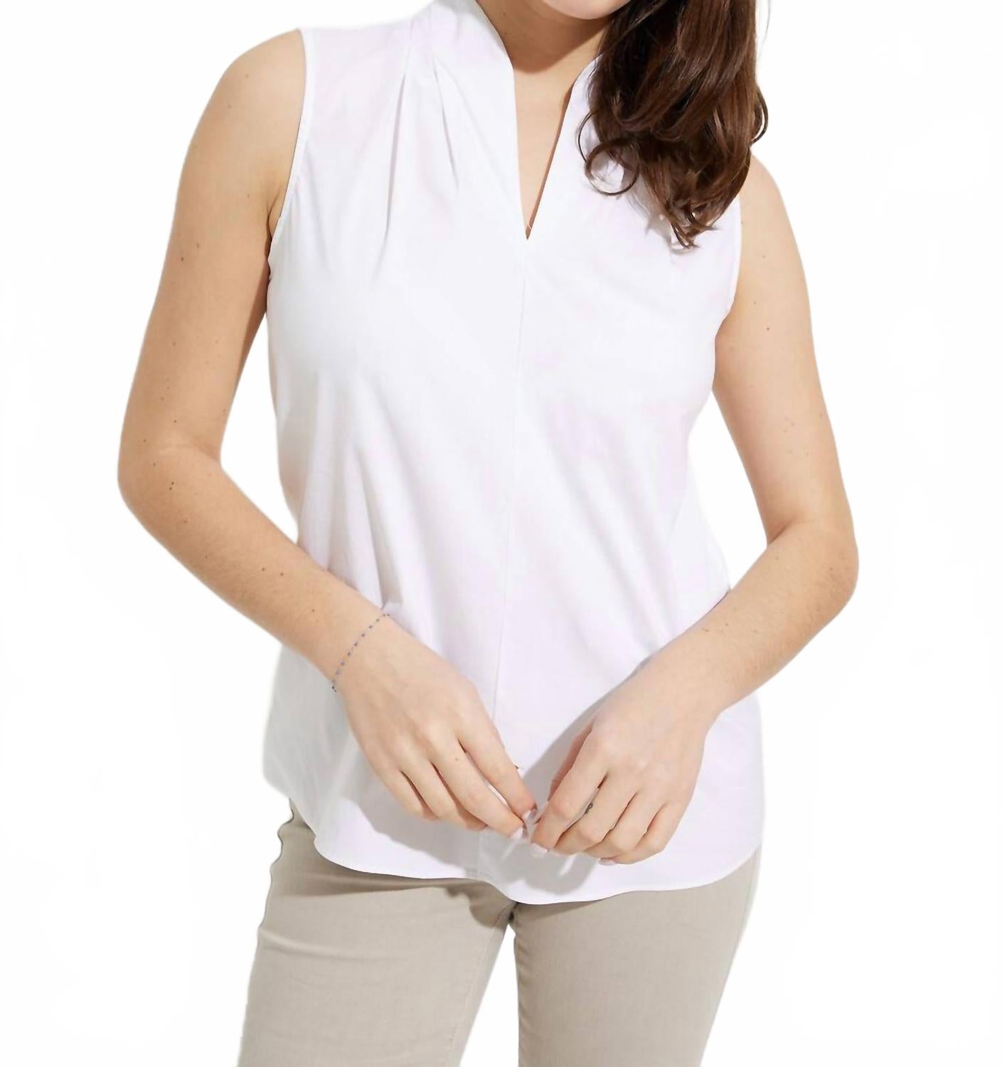 Складчатый топ без рукавов с V-образным вырезом в цвете "полуночный синий" Joseph Ribkoff
Складчатый топ без рукавов с V-образным вырезом в цвете "полуночный синий" Joseph Ribkoff