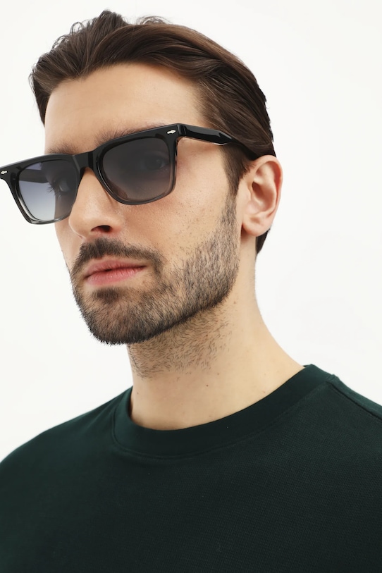 Солнцезащитные очки Medicine, черный
Солнцезащитные очки Medicine, черный