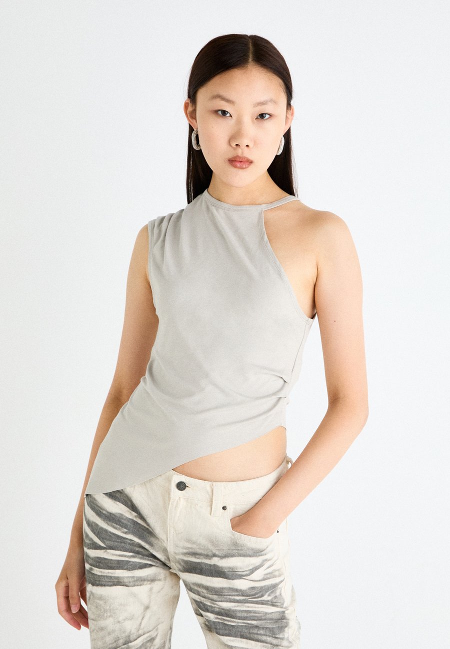 Футболка Jaded London ASYMMETRIC STRAPPY, Grey, Серый, Футболка Jaded London ASYMMETRIC STRAPPY, Grey
Футболка Jaded London ASYMMETRIC STRAPPY, Grey, Серый, Футболка Jaded London ASYMMETRIC STRAPPY, Grey