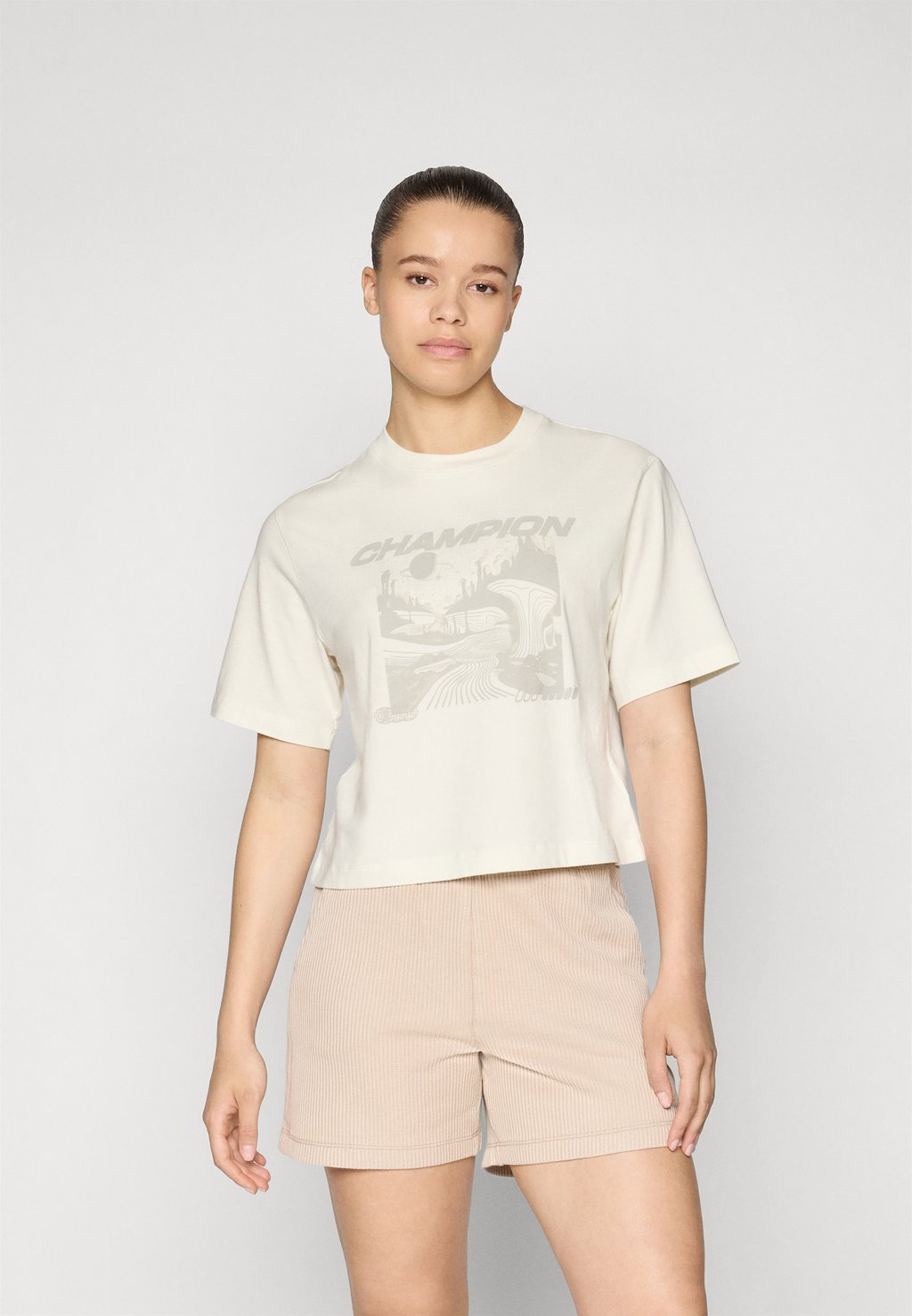 Футболка с принтом CREWNECK Champion, слоновая кость 
Футболка с принтом CREWNECK Champion, слоновая кость