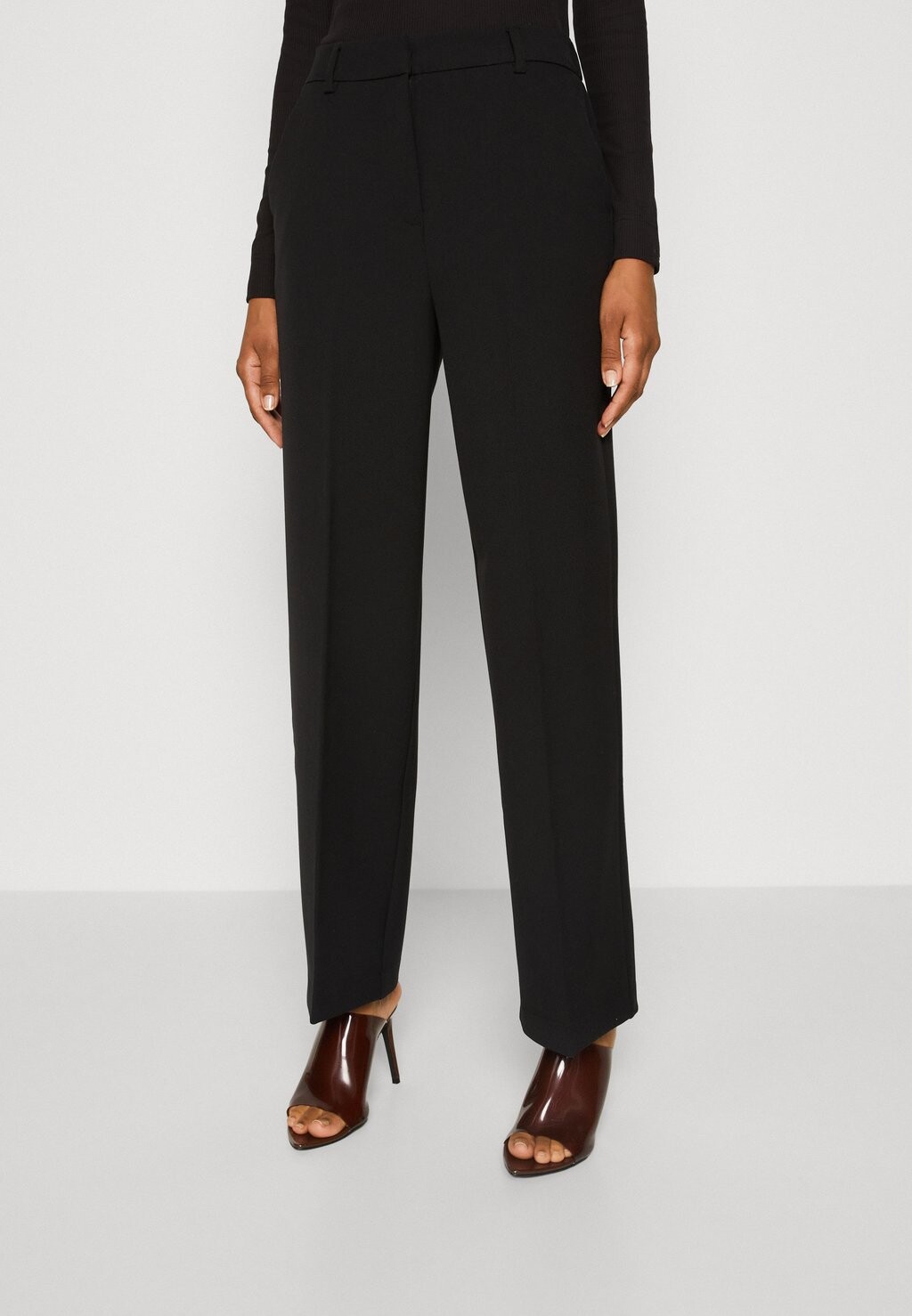 Брюки YAS, черный
Брюки YAS, черный