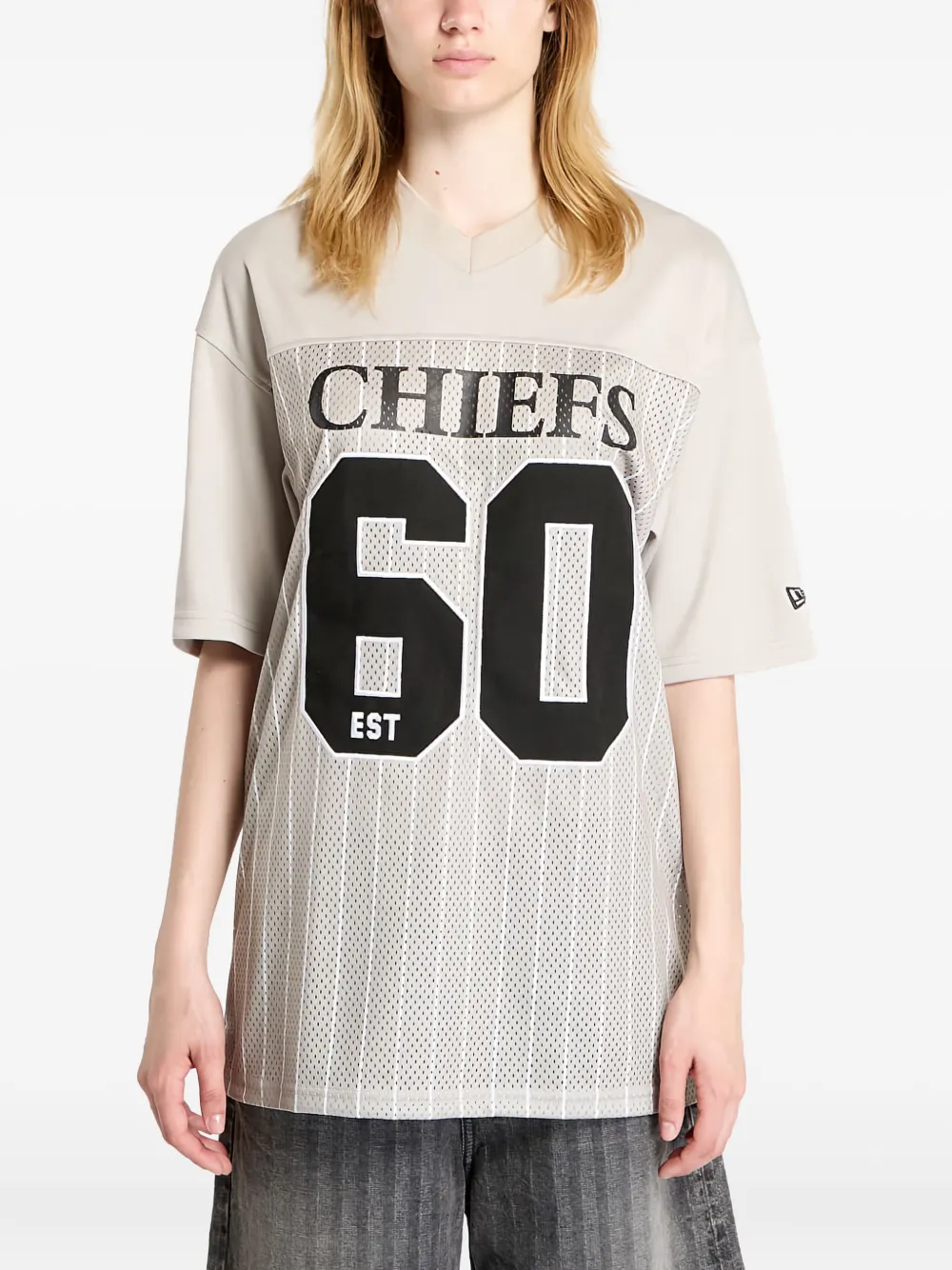 Футболка в тонкую полоску New Era Cap, нейтральный
Футболка в тонкую полоску New Era Cap, нейтральный