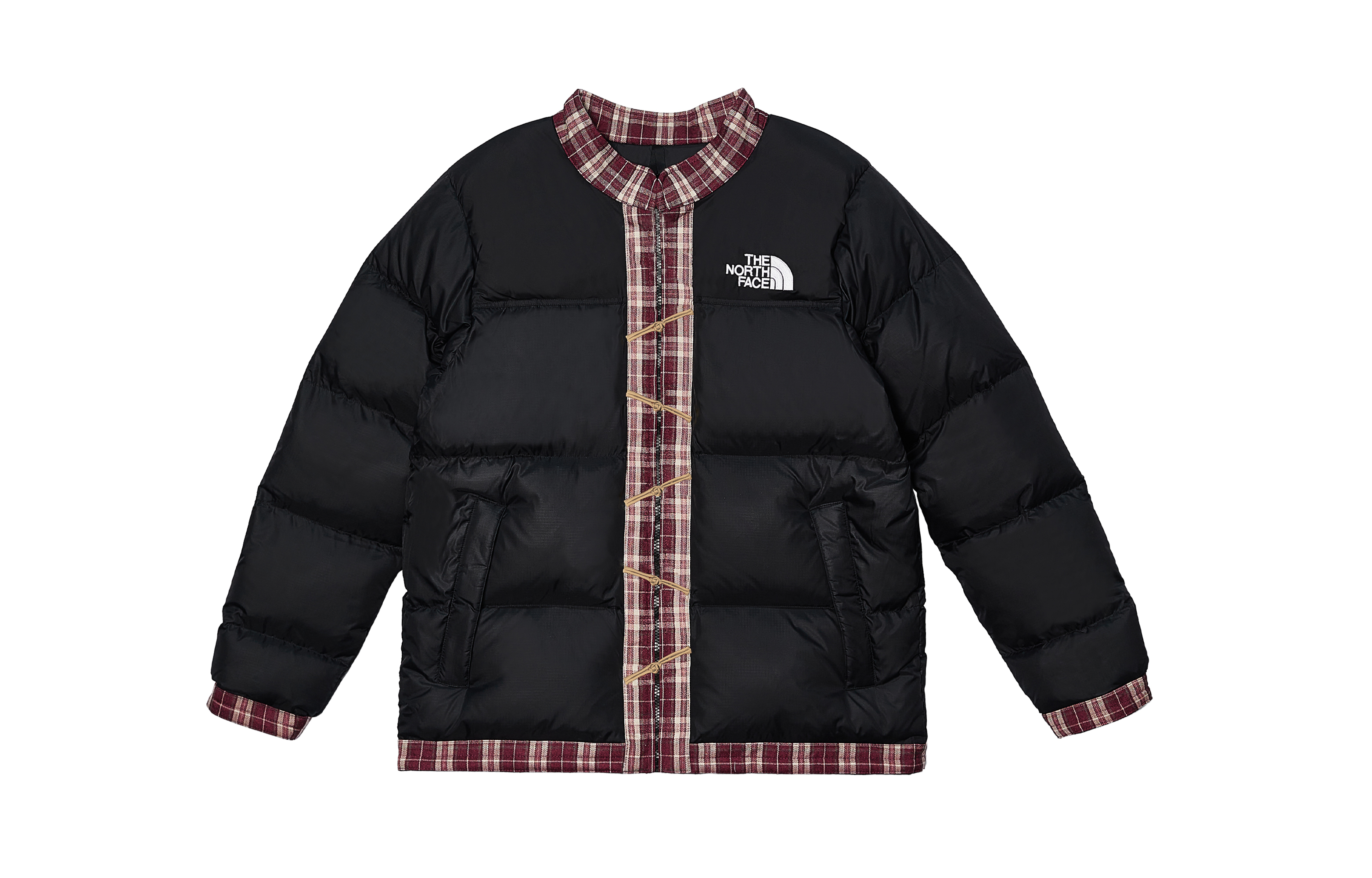 THE NORTH FACE Пуховик Unisex Black из коллекции 1996
THE NORTH FACE Пуховик Unisex Black из коллекции 1996