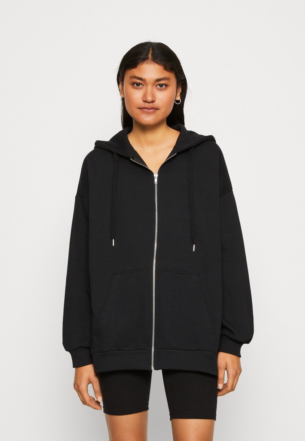 Толстовка на молнии BOYFRIEND HOODIE With ZIP THROUGH Even&Odd, черный 
Толстовка на молнии BOYFRIEND HOODIE With ZIP THROUGH Even&Odd, черный