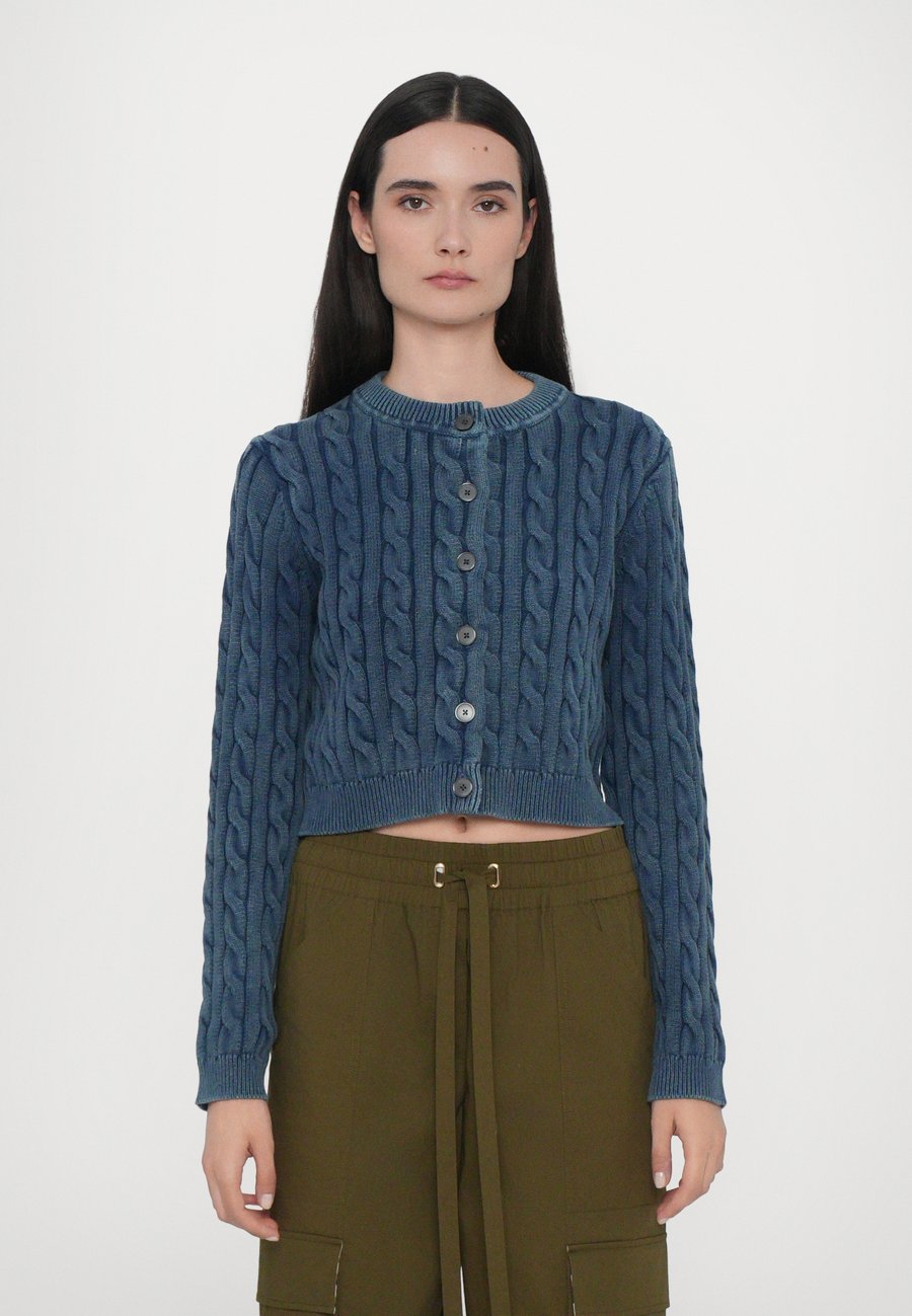 Кардиган Diane von Furstenberg BRUCE CARDIGAN, Blue
Кардиган Diane von Furstenberg BRUCE CARDIGAN, Blue