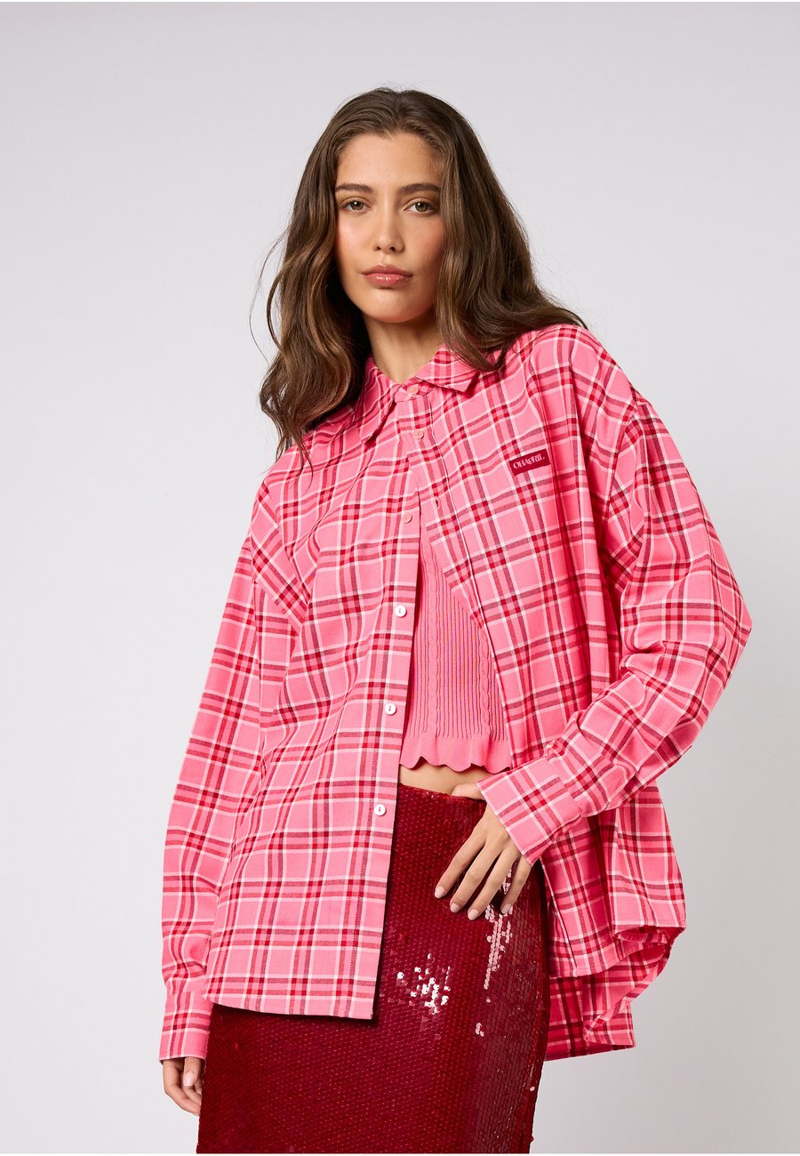 Блуза OH APRIL VIVIAN, Dark Rose/Light Pink
Блуза OH APRIL VIVIAN, Dark Rose/Light Pink