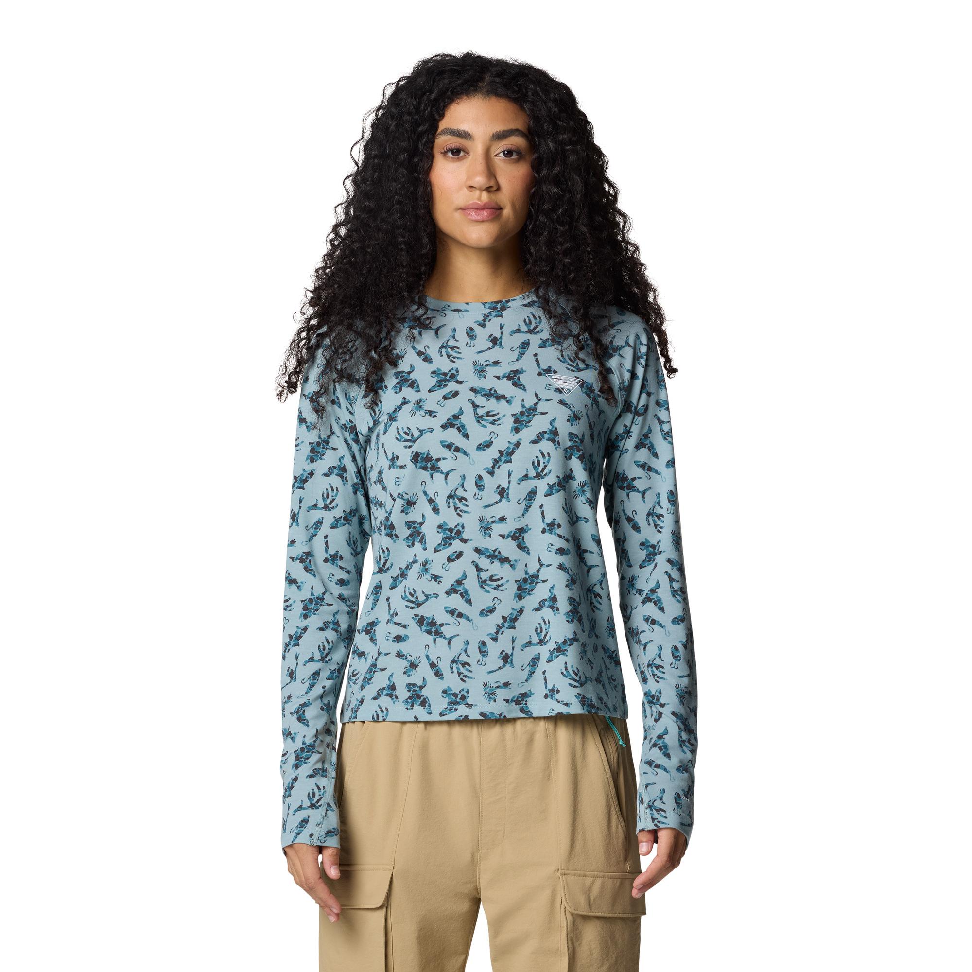 Женская трикотажная рубашка с длинными рукавами PFG Uncharted Columbia, Collegiate Navy/Floral Emblem
Женская трикотажная рубашка с длинными рукавами PFG Uncharted Columbia, Collegiate Navy/Floral Emblem