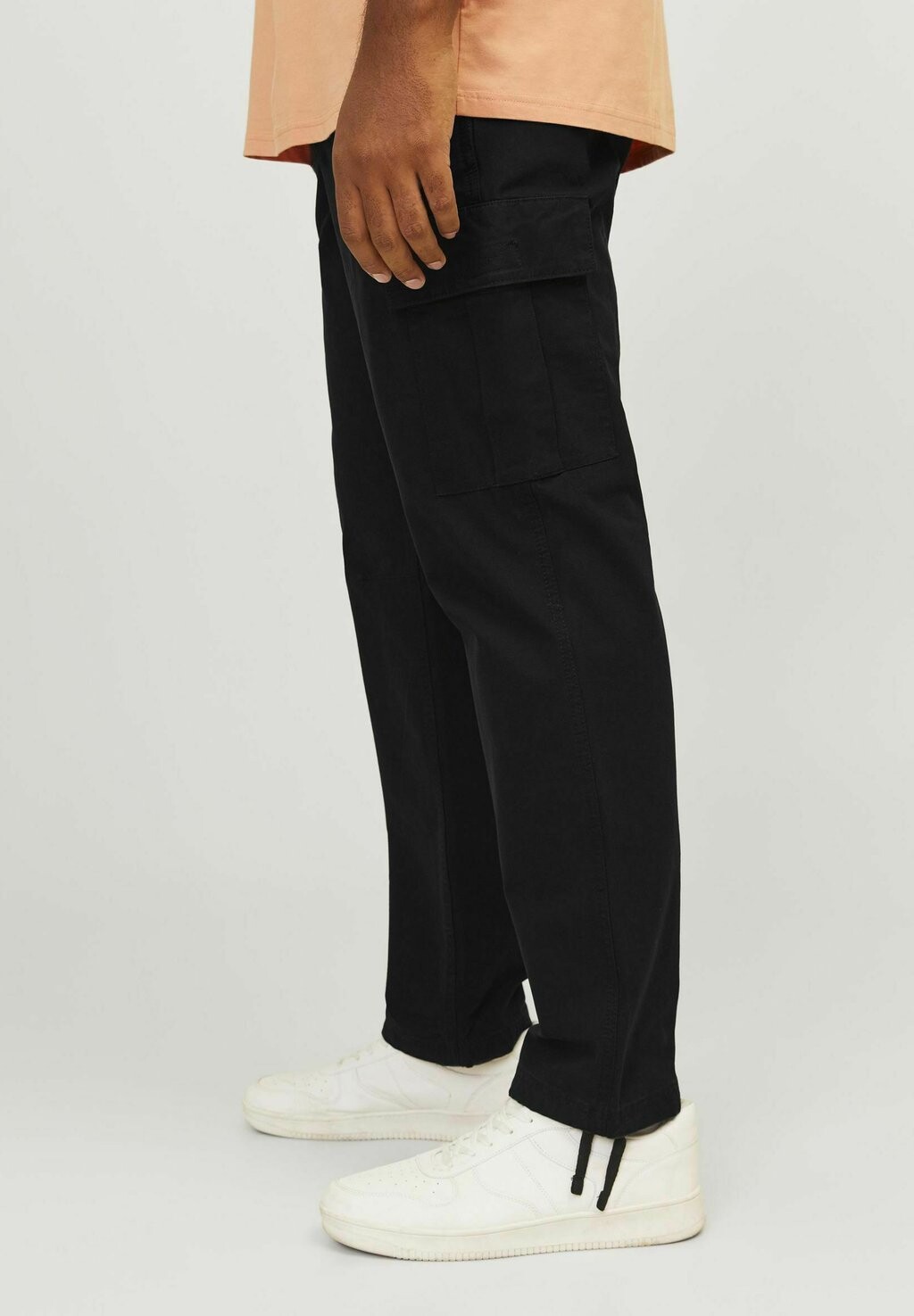 Брюки в стиле милитари JPSTKANE JJBARKLEY Jack & Jones, черный
Брюки в стиле милитари JPSTKANE JJBARKLEY Jack & Jones, черный