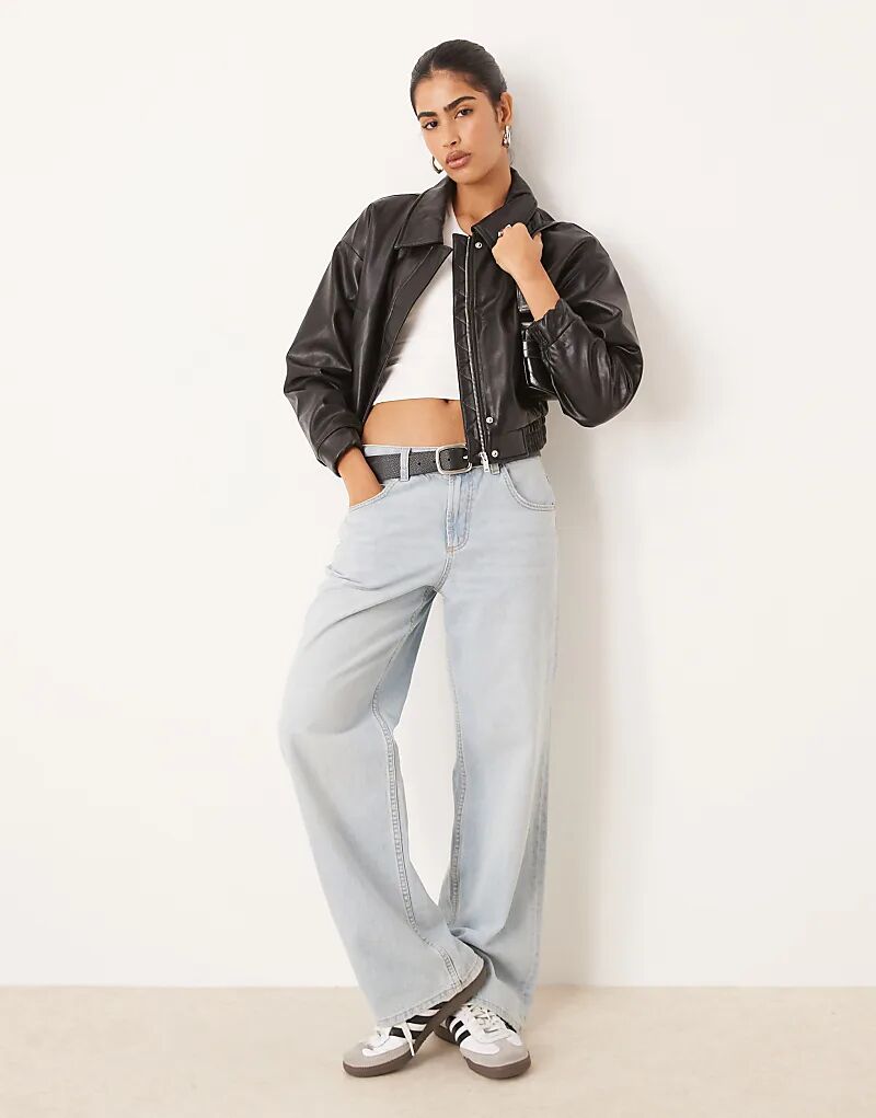 Гламурная черная куртка черного цвета
Гламурная черная куртка черного цвета