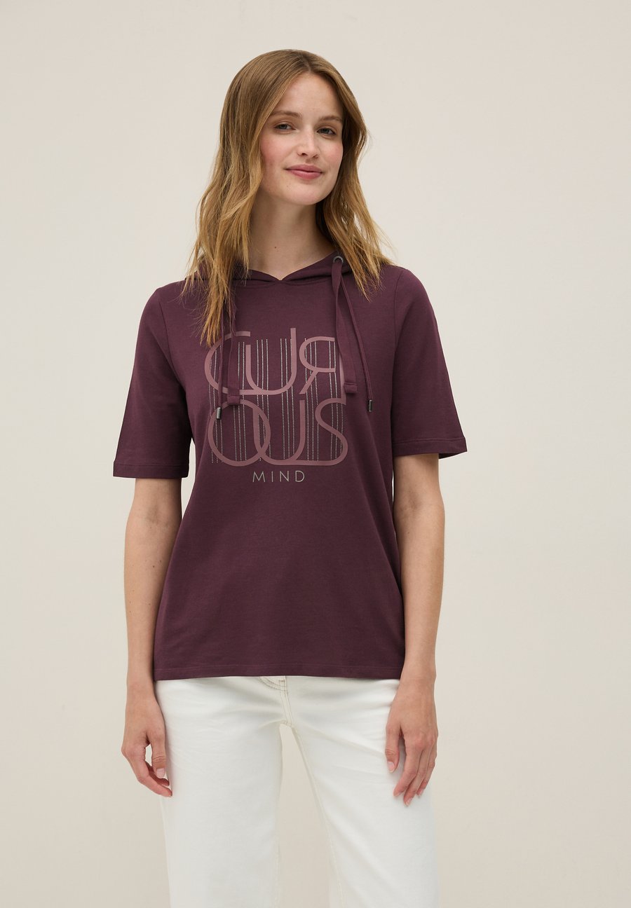 Футболка Cecil MIT WORDING, Rot/Berry
Футболка Cecil MIT WORDING, Rot/Berry