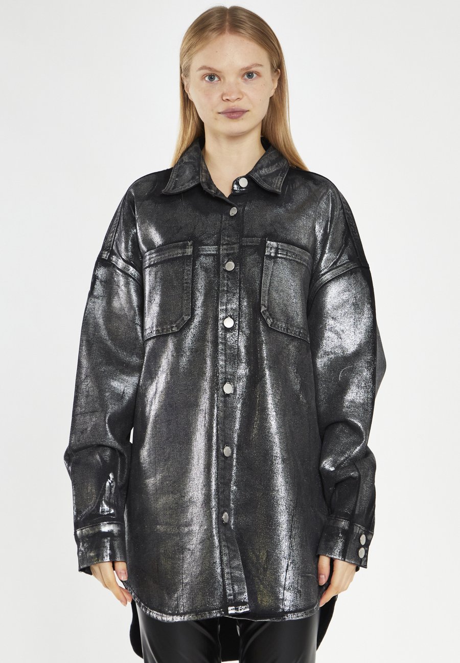 Блуза Glamorous Button-down blouse, Black Silver Foil/Black Denim
Блуза Glamorous Button-down blouse, Black Silver Foil/Black Denim