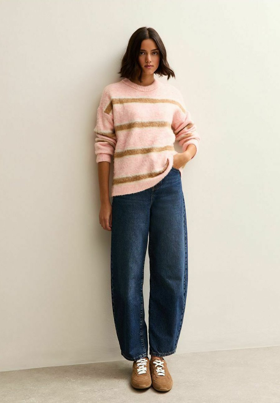 Джемпер New Look Jumper, Pink Pattern/Mottled Pink
Джемпер New Look Jumper, Pink Pattern/Mottled Pink