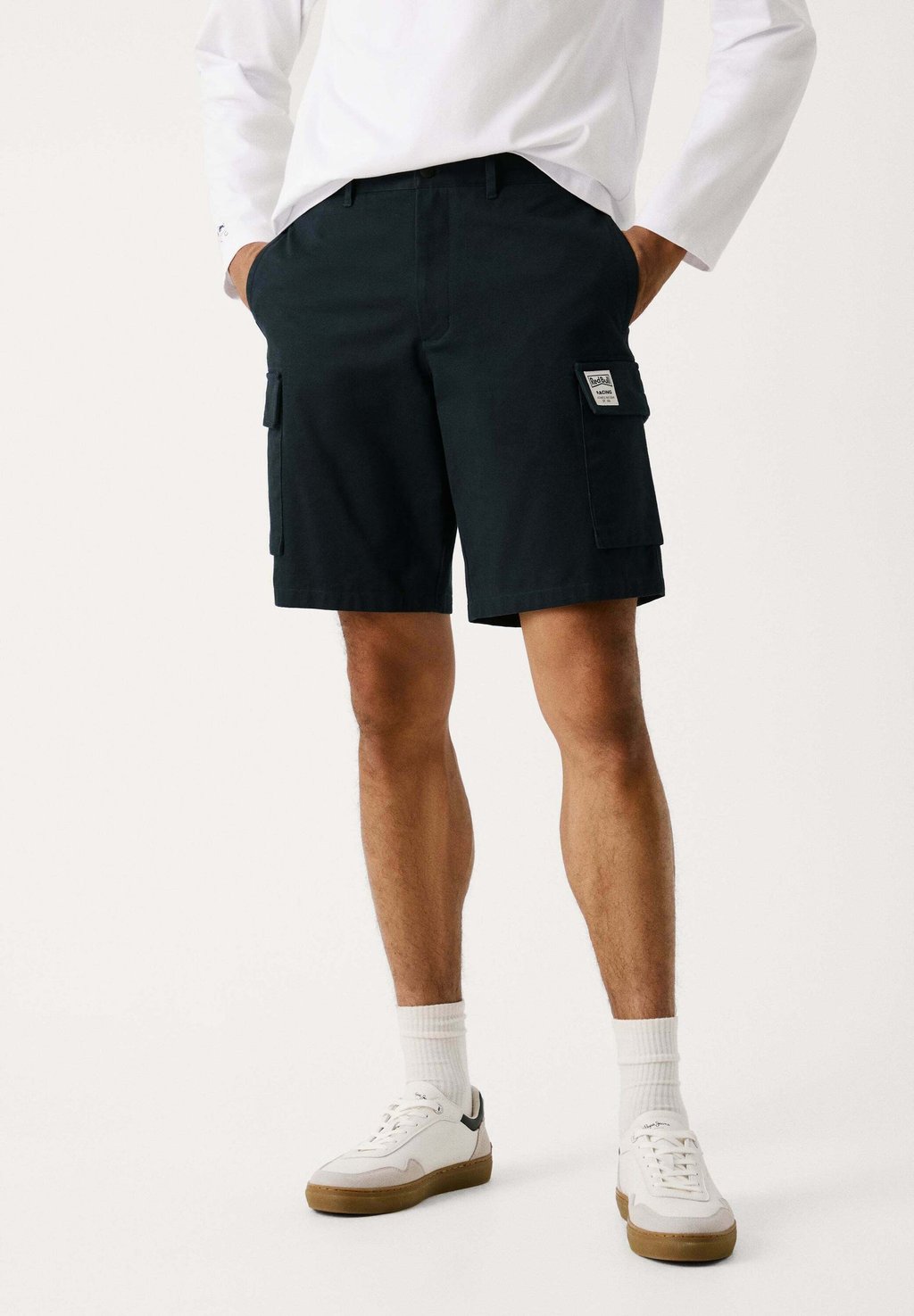 Шорты Red Bull Racing x Pepe Jeans, темно-синий
Шорты Red Bull Racing x Pepe Jeans, темно-синий