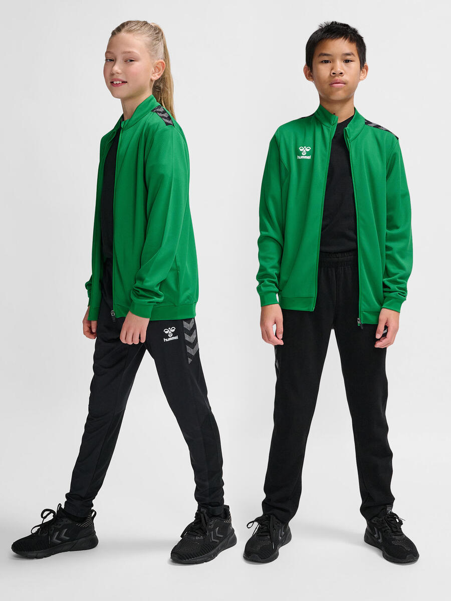 Куртка на молнии Hmlauthentic Football Kids HUMMEL
Куртка на молнии Hmlauthentic Football Kids HUMMEL