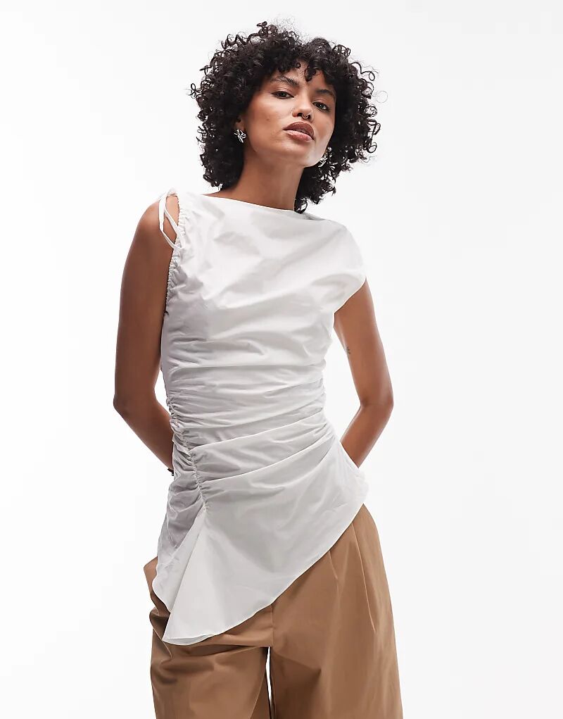 Топ Topshop со сборками в цвете экрю
Топ Topshop со сборками в цвете экрю