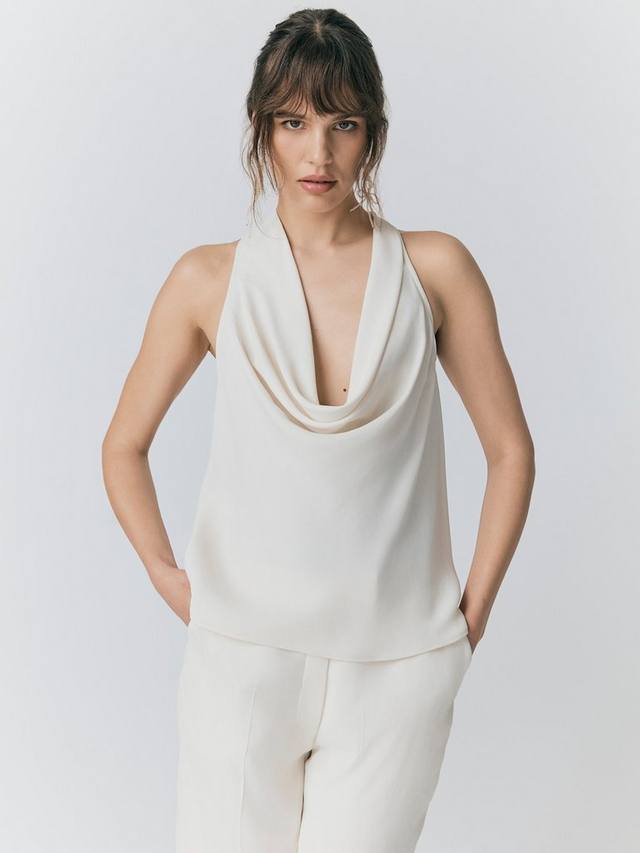 Топ с воротником-хомут Sabine из сатина Ghost, Ivory
Топ с воротником-хомут Sabine из сатина Ghost, Ivory