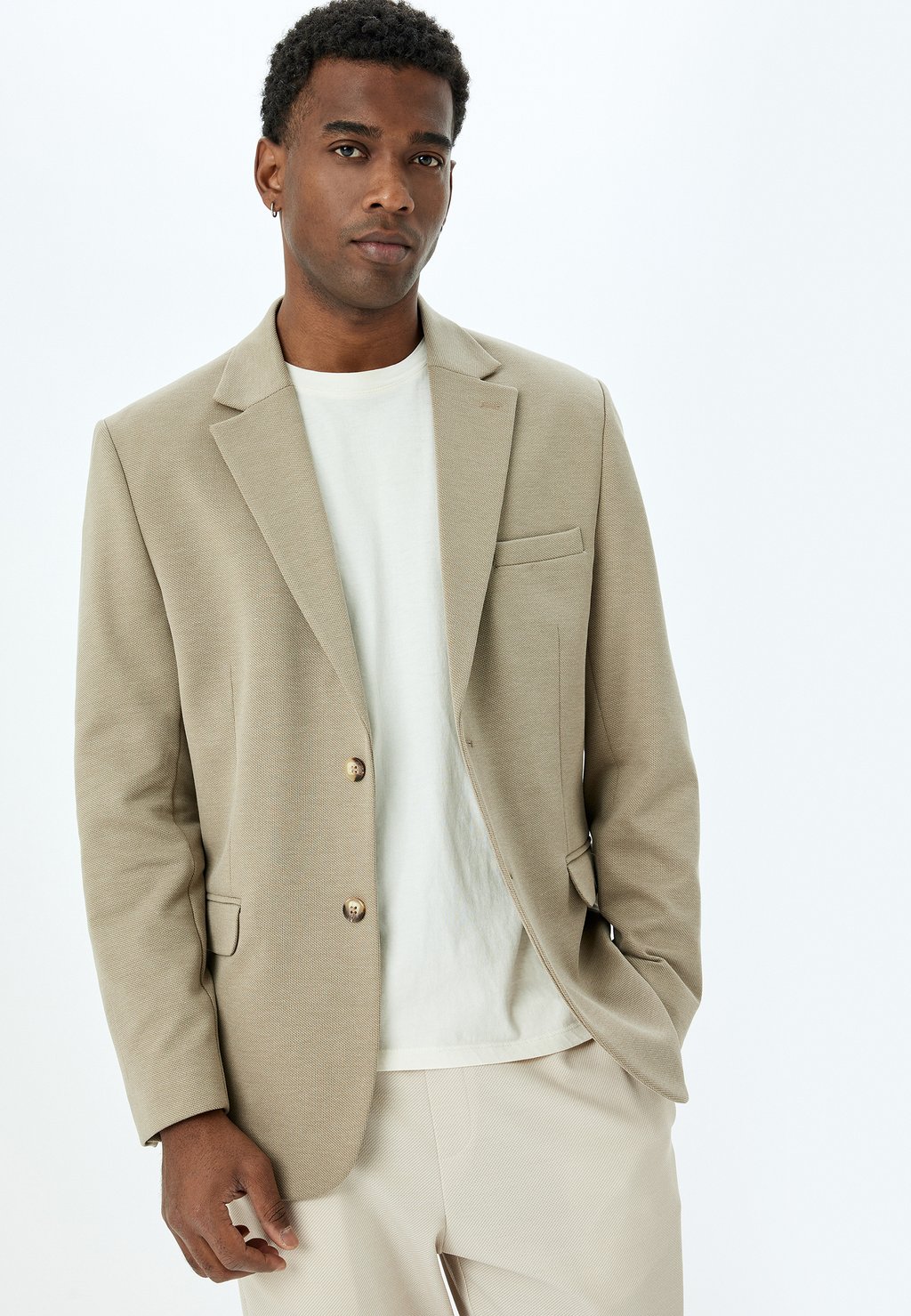 Пиджак-блейзер Koton, бежевый
Пиджак-блейзер Koton, бежевый