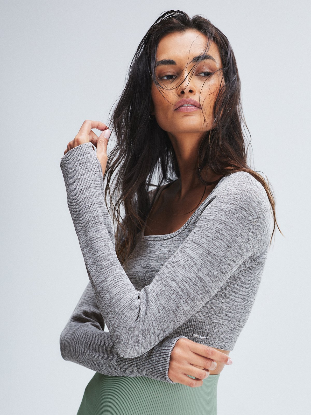 Укороченный топ-бюстгальтер с длинными рукавами Savage X Fenty Seamless Sport, цвет Overcast Heather Grey
Укороченный топ-бюстгальтер с длинными рукавами Savage X Fenty Seamless Sport, цвет Overcast Heather Grey