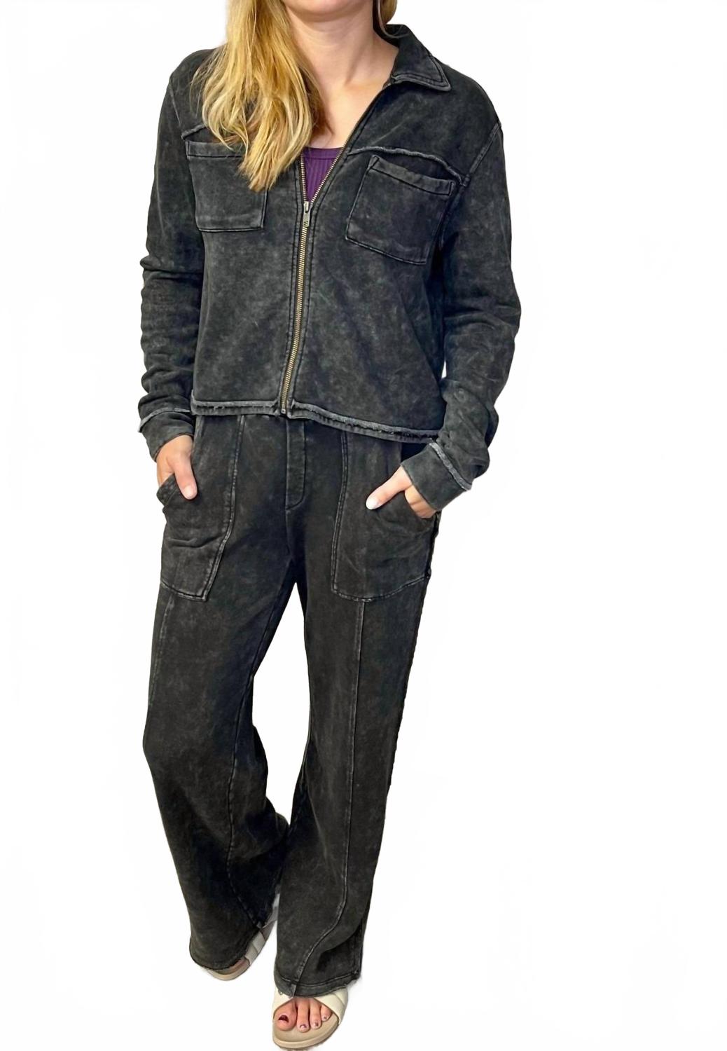 Flags & Anthem Куртка Charlotte из французского махрового трикотажа, выстиранного черного цвета
Flags & Anthem Куртка Charlotte из французского махрового трикотажа, выстиранного черного цвета