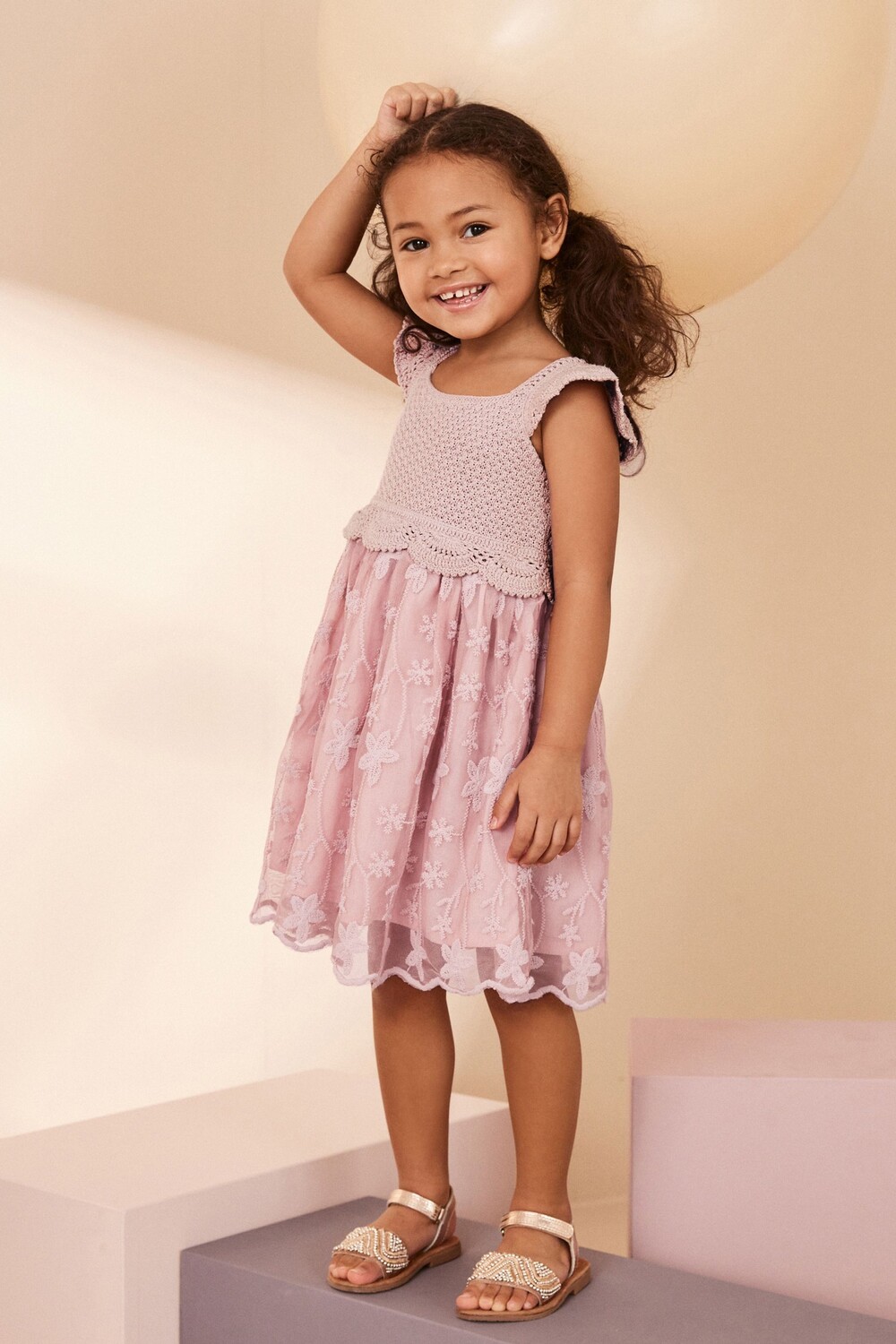 Трикотажное платье для торжественных случаев (от 3 месяцев до 7 лет) Next, розовый 
Трикотажное платье для торжественных случаев (от 3 месяцев до 7 лет) Next, розовый