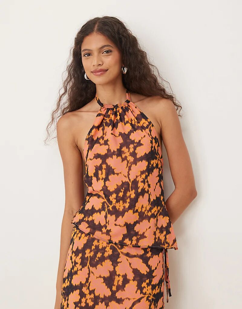 Топ из шифона с цветочным принтом Motel Astina оранжевого цвета
Топ из шифона с цветочным принтом Motel Astina оранжевого цвета