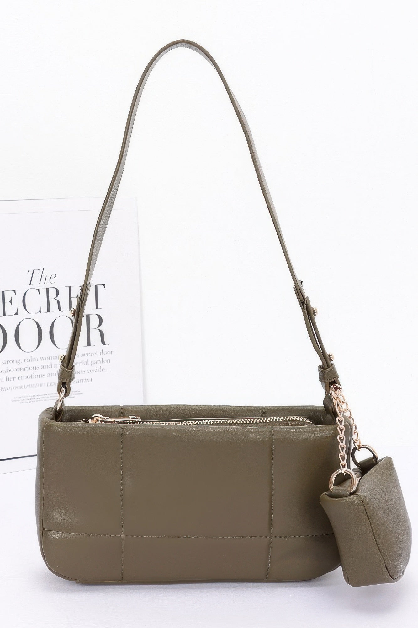 Женская стеганая сумка через плечо из искусственной кожи с чехлом для AirPods FASHNZFAB, оливковый
Женская стеганая сумка через плечо из искусственной кожи с чехлом для AirPods FASHNZFAB, оливковый