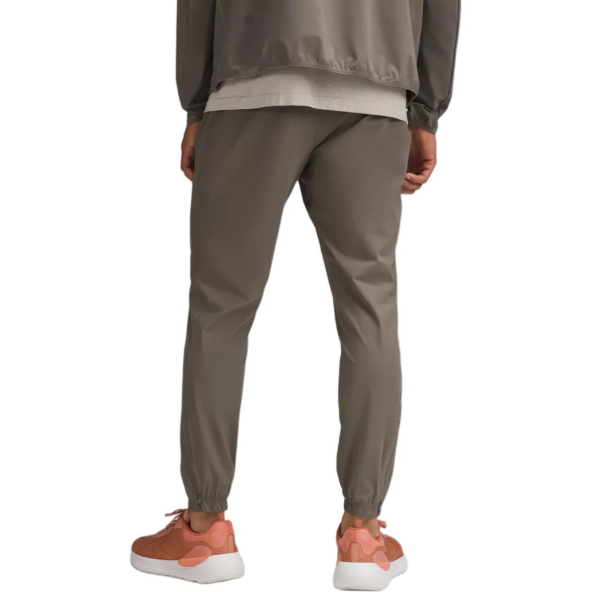 Спортивные штаны pace breaker Lululemon, хаки
Спортивные штаны pace breaker Lululemon, хаки