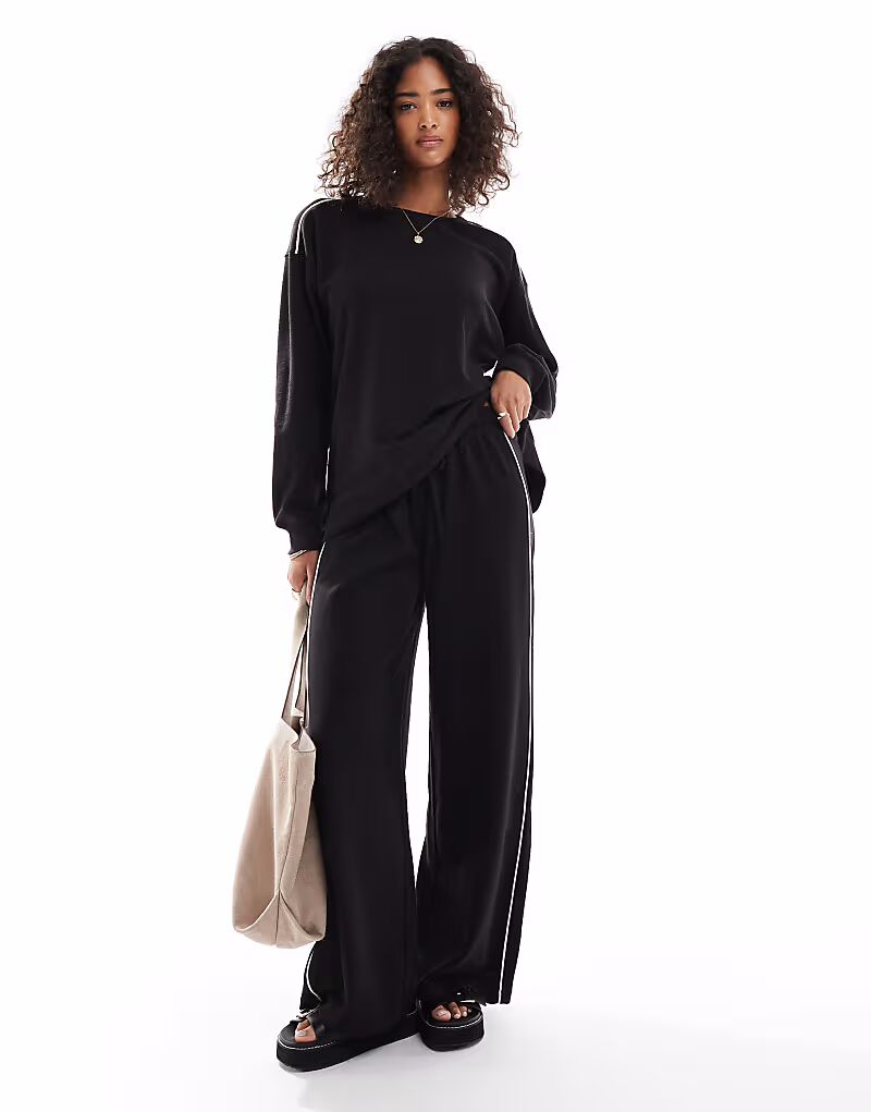 Пляжные брюки Cotton:On Rib широкого кроя черного цвета/отделка 
Пляжные брюки Cotton:On Rib широкого кроя черного цвета/отделка