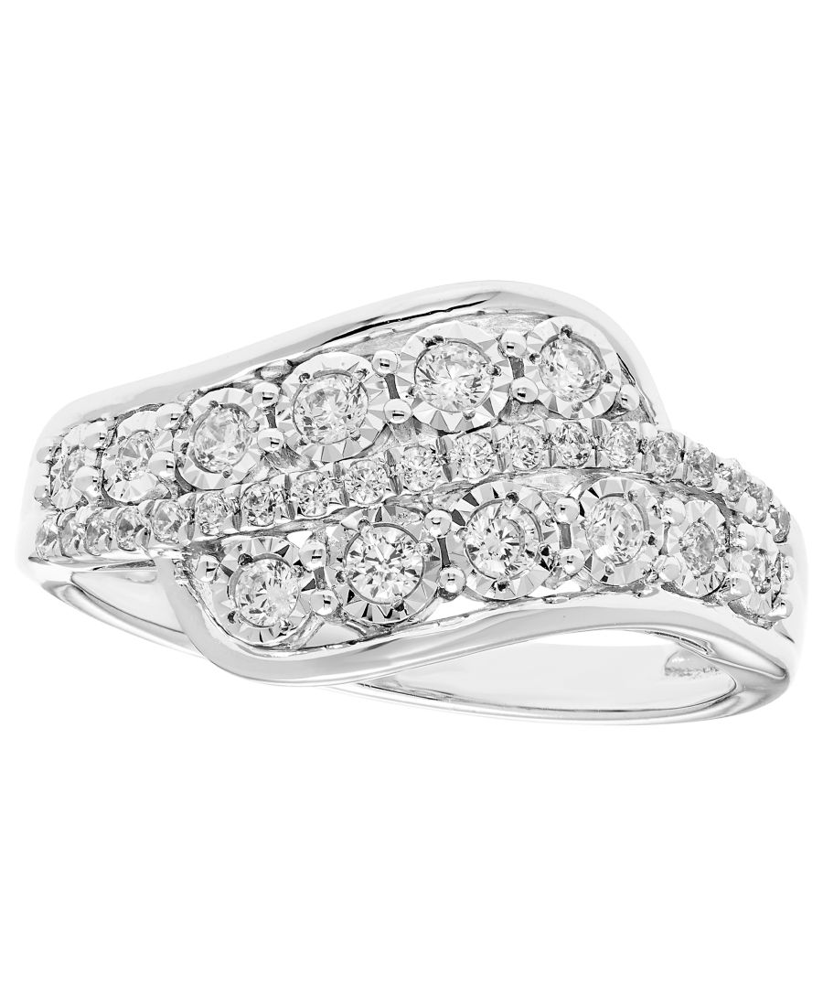 Бриллиантовое кольцо (1/3 карата) из белого золота 10 карат Macy's, White Gold
Бриллиантовое кольцо (1/3 карата) из белого золота 10 карат Macy's, White Gold