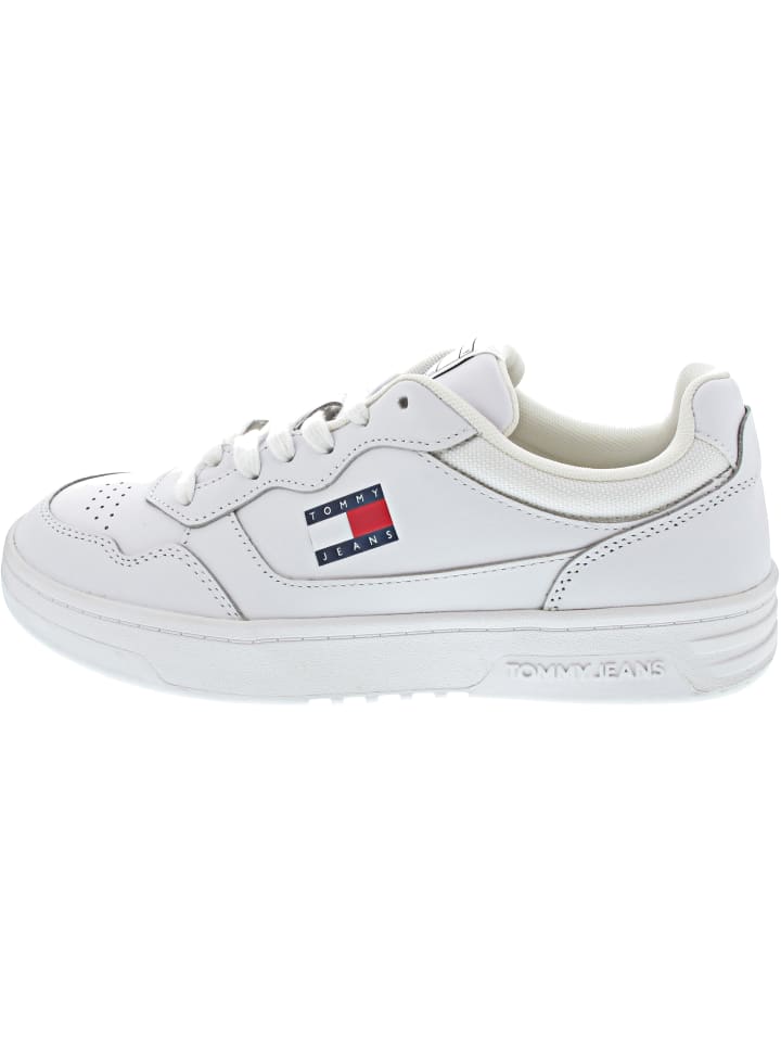 TOMMY JEANS Кроссовки TJM Cupsole Leather Ess белого цвета
TOMMY JEANS Кроссовки TJM Cupsole Leather Ess белого цвета
