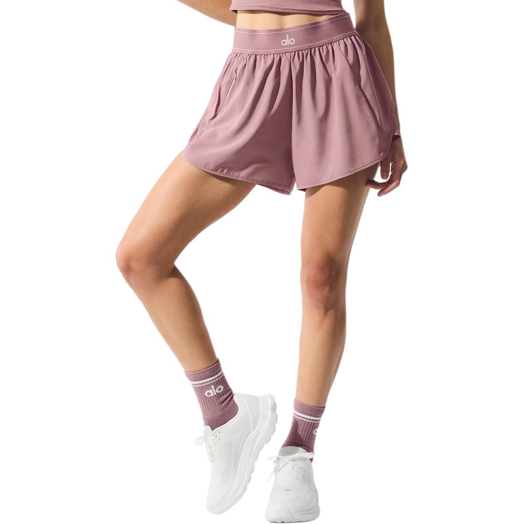 Alo Yoga Женские спортивные шорты черные
Alo Yoga Женские спортивные шорты черные