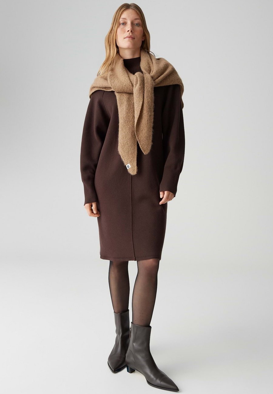 Шарф OPUS AMADSI, Salted Caramel/Light Brown
Шарф OPUS AMADSI, Salted Caramel/Light Brown