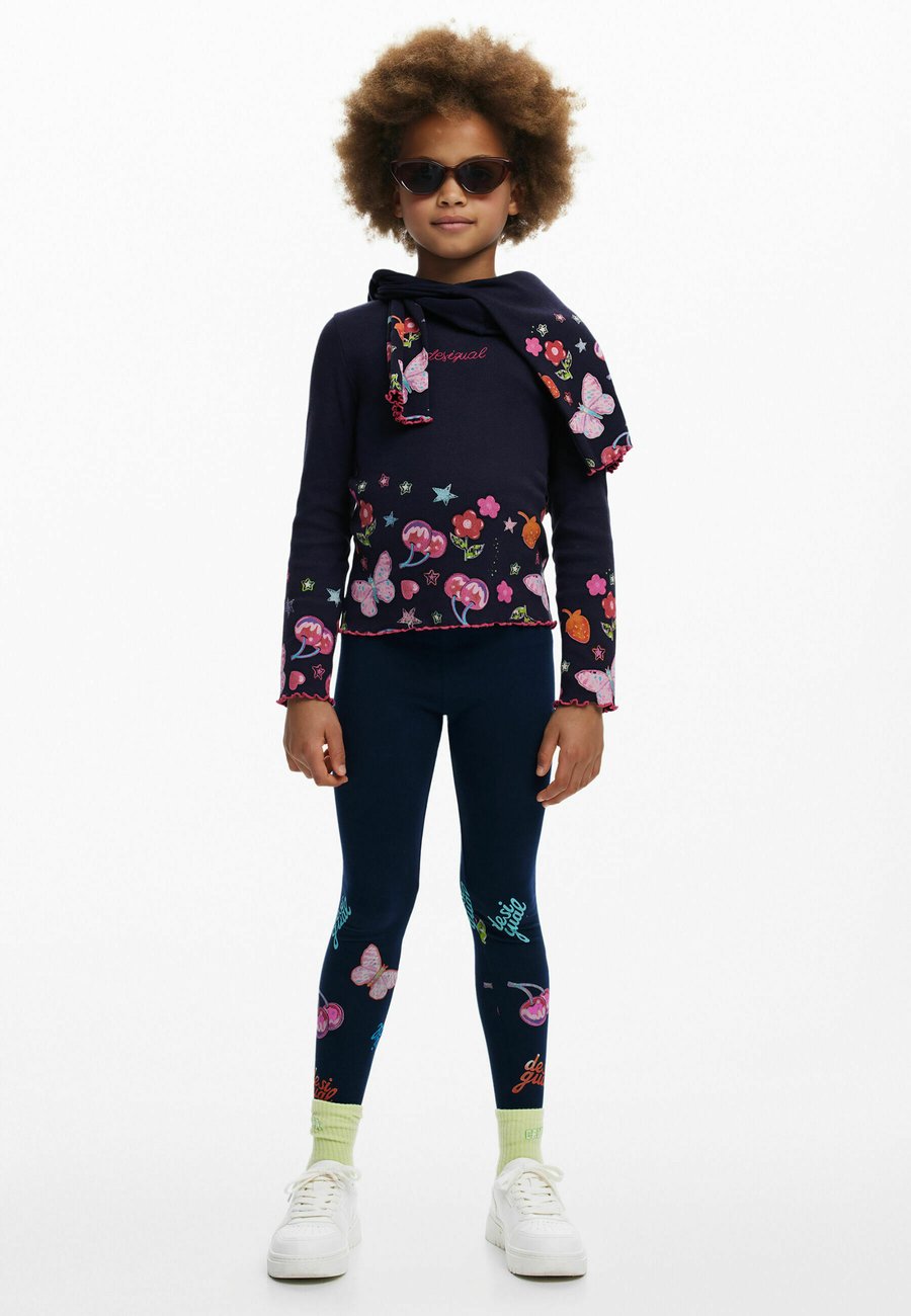 Топ Desigual Long sleeved top, Blue/Dark Blue
Топ Desigual Long sleeved top, Blue/Dark Blue