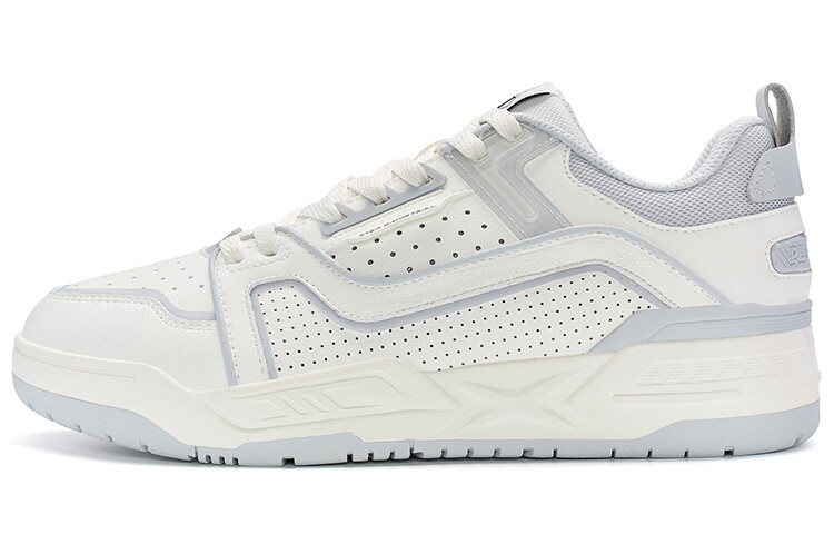 Баскетбольные кроссовки мужские с низким верхом белые/серые Xtep
Баскетбольные кроссовки мужские с низким верхом белые/серые Xtep